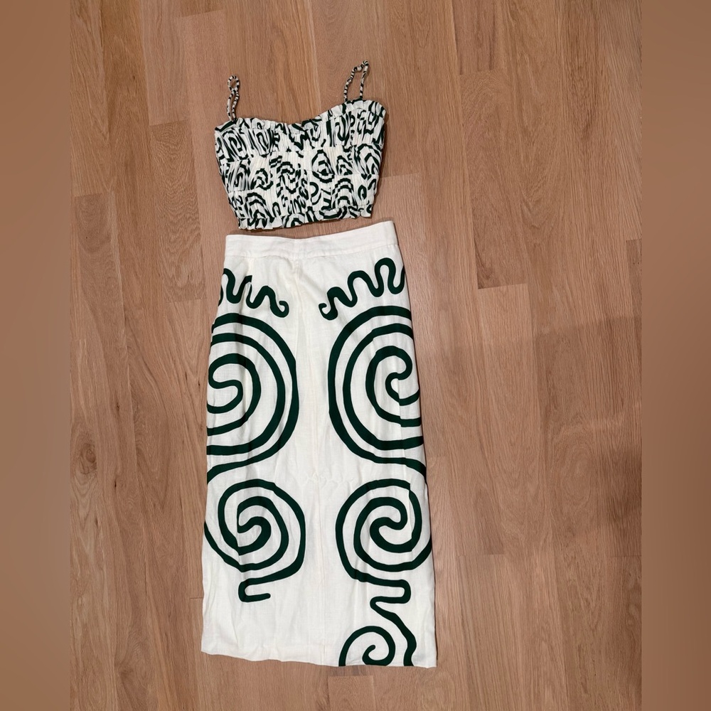 Cala De La Cruz Maxi Skirt and Crop Set - Picture 4 of 7